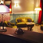 The Old Hotel Ravel Centre