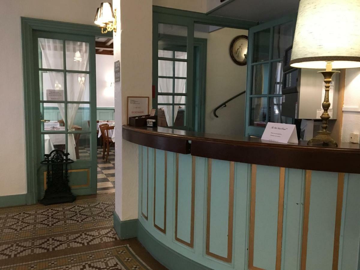 The Old Ravel Centre Hotel 2*