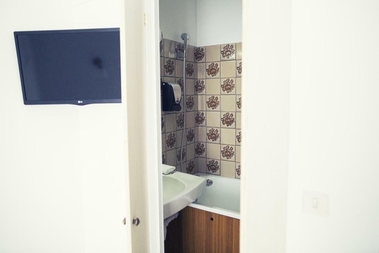 Hotel The Old Ravel Centre 2*